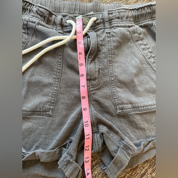 American Eagle Denim Tomgirl Short charcoal gray size 12 - Picture 10 of 10